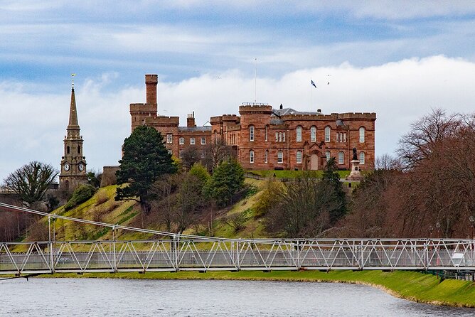 Full-Day Private Tour to Urquhart Castle Loch Ness and Inverness - Cawdor Castle, Macbeth, and a careful look at the clock