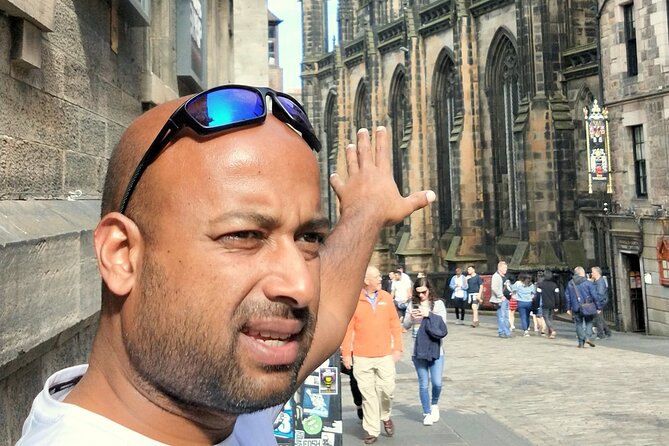 Full Day Tour of Edinburgh Including Lunch With A Local Expert - Portobello Beach and a Scottish lunch