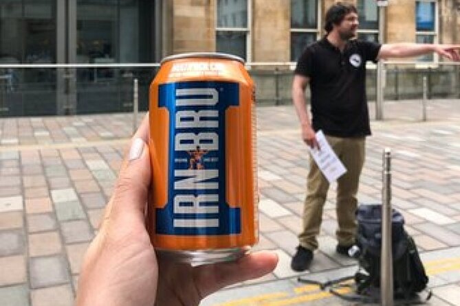 Gander Walking Tours in Glasgow - The Duke of Wellington and Glasgow’s Most Famous Cone