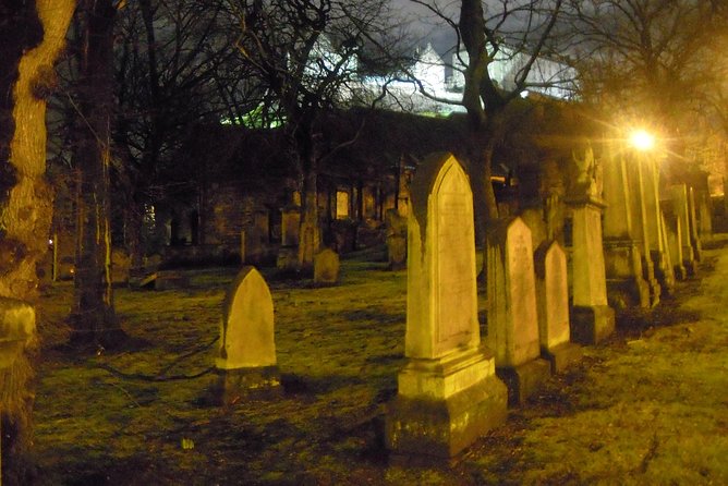 Ghosts, Mysteries, and Witches Tour - Niddry Street points toward the South Bridge Vaults