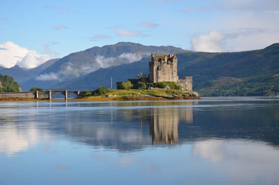 Glasgow: 2-Day Eilean Donan, Loch Ness & Glenfinnan Tour - Loch Lomond and Luss: a gentle opening