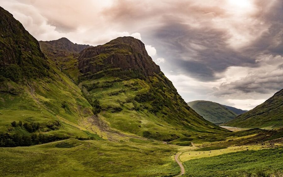 Glasgow: 2-Day Eilean Donan, Loch Ness & Glenfinnan Tour - Starting beside Glasgow’s Buchanan Bus Station