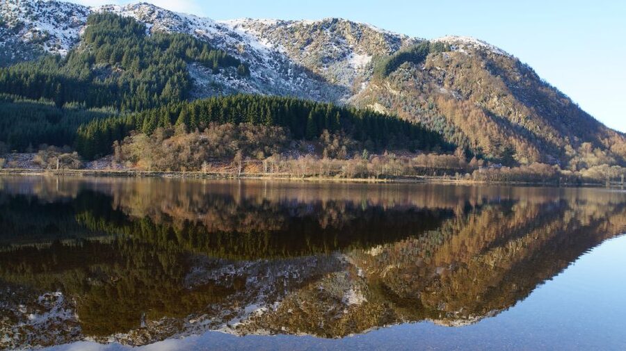 Glasgow: 2-Day Loch Ness, Inverness & Highlands Tour - Fort William and the View Toward Ben Nevis