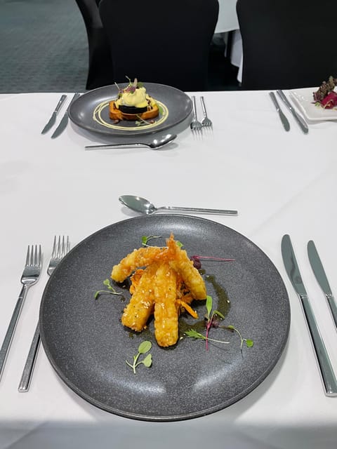Glasgow: Celtic Park Number 7 Restaurant - What your two hours look like