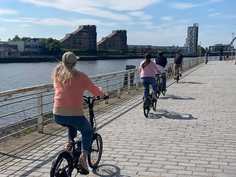 Glasgow: City Highlights Guided Bike Tour - Glasgow University and the city’s global reach