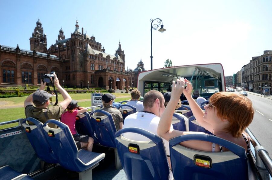 Glasgow: City Sightseeing Hop-On Hop-Off Bus Tour - The West End: university, Byres Road and Kelvingrove