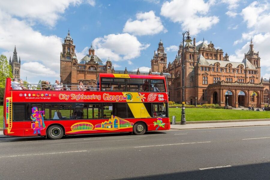 Glasgow: City Sightseeing Hop-On Hop-Off Bus Tour - George Square and the city center