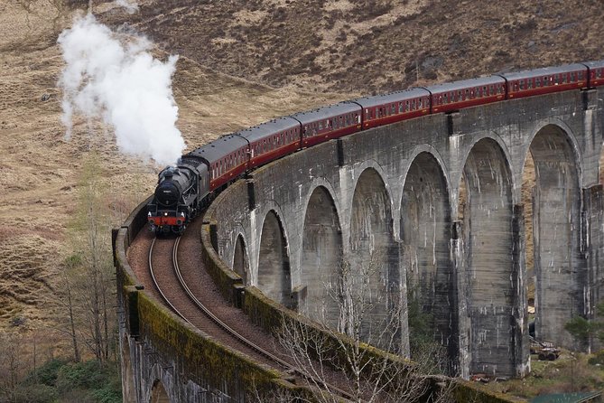 Glasgow: Eilean Donan, Loch Ness & Glenfinnan - 2 Day Tour - Eilean Donan Castle and the Glengarry viewpoint
