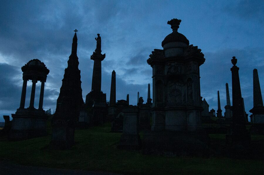 Glasgow: Ghouls, Ghosts & Gruesome Tales Guided Walking Tour - Glasgow Royal Infirmary and the science of the macabre