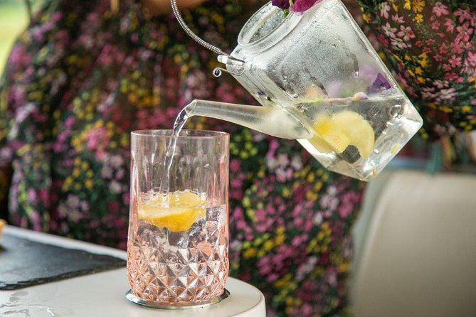 Glasgow Gin Tea Experience - What this Glasgow tea bus actually feels like