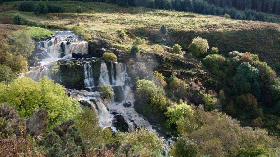 Glasgow: Loup of Fintry Waterfall Guided Tour - Leaving Glasgow for the River Endrick