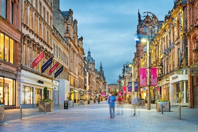 Glasgow Must-See Attractions Walking Tour with A Guide - George Square: Glasgow’s formal front door