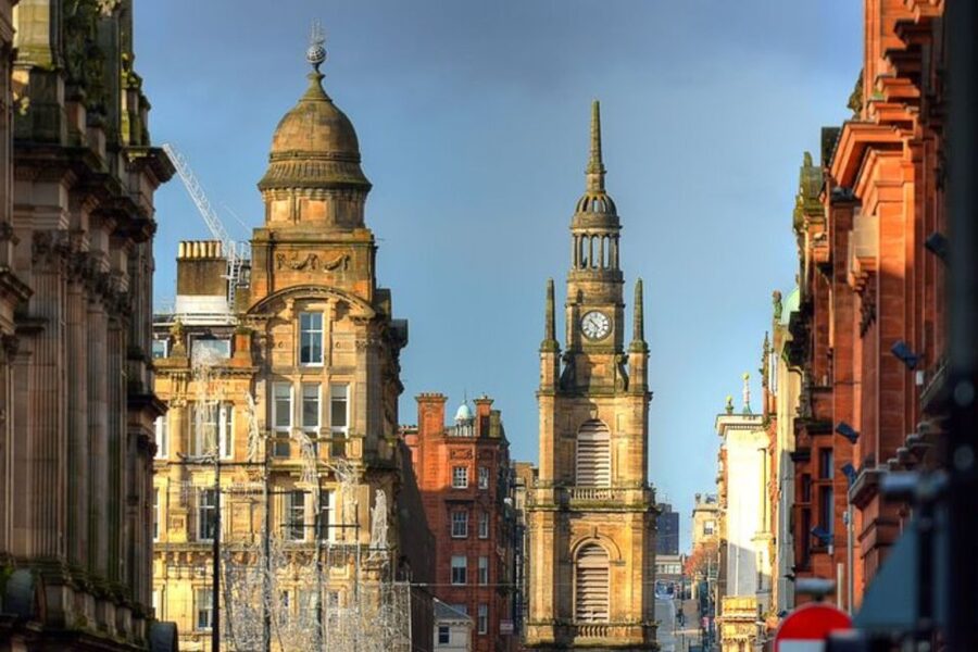 Glasgow: Private custom tour with a local guide - A private way to get your Glasgow bearings