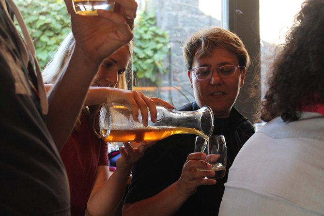 Glasgow: Pubs & History Walking Tour with Beer Tasting - Why Glasgow’s beer story works on foot