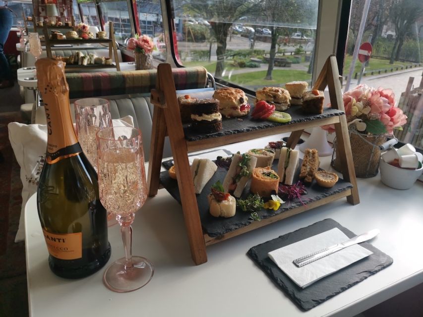 Glasgow: Vintage Bus Tour with Afternoon Tea or Gin - Starting beside Amore Restaurant