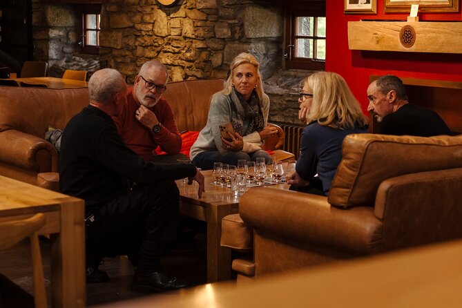 Guided Tour in Aberfeldy Distillery with Connoisseur Experience - Getting there and planning your visit