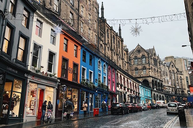 Harry Potter Tour & Edinburgh Castle Visit - Greyfriars Kirkyard, the clearest Rowling connection