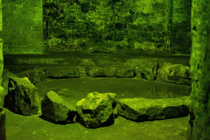 Haunted Vaults Walking Tour in Edinburgh - Beginning at 300 Lawnmarket on the Royal Mile