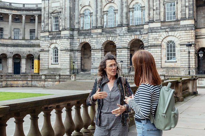 Highlights & Hidden Gems With Locals: Best of Edinburgh Private Tour - Why this private Edinburgh walk works well