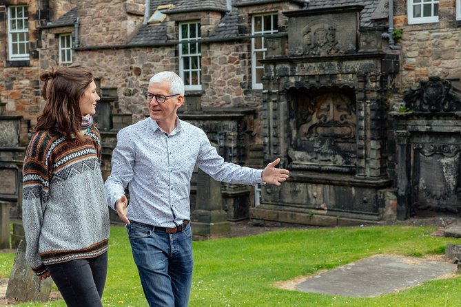 Highlights & Hidden Gems With Locals: Best of Edinburgh Private Tour - Storytelling that works for families and repeat visitors
