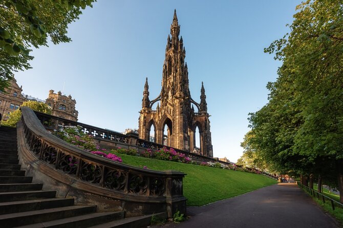 Historic Edinburgh and Rosslyn Chapel Full-Day Private Tour in a Premium Minivan - A private minivan changes the feel of the day