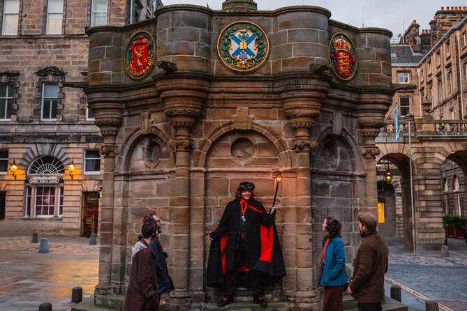 Immersive Old Town Ghost Walking Tour in Edinburgh - Should you book the Immersive Old Town Ghost Walking Tour?