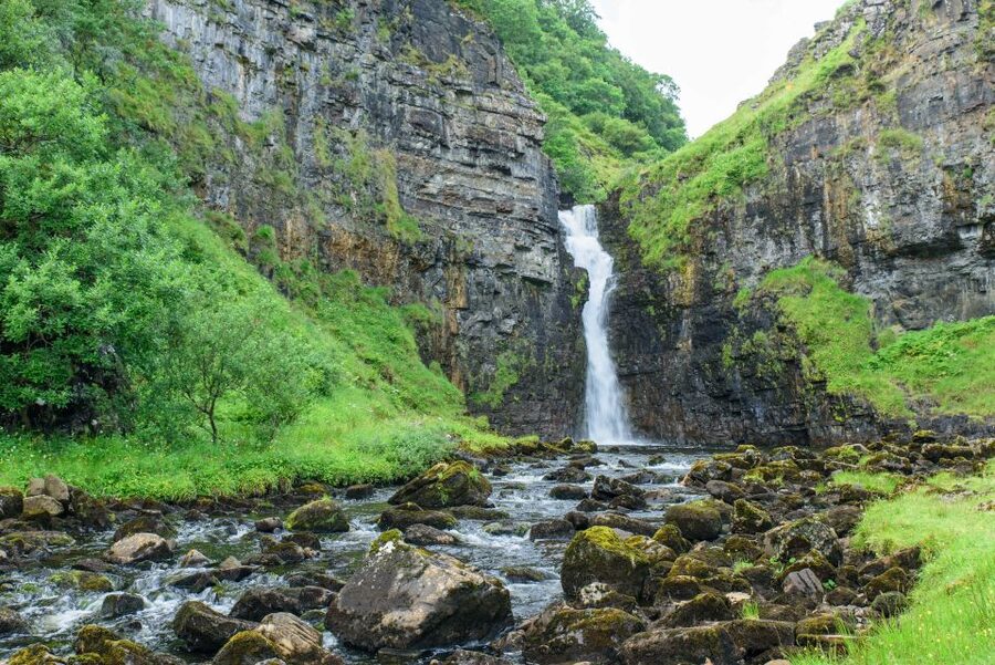 Inverness: 2-day Isle of Skye, Fairy Pools & Castles Tour - Why two days is the sensible way to see Skye
