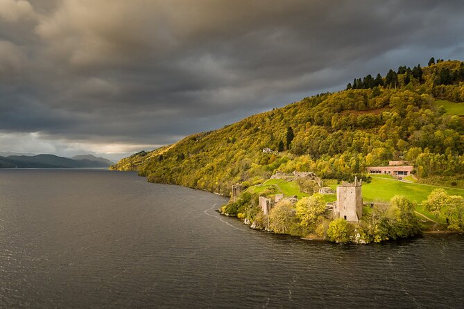 Inverness Castle, Clava, Culloden Battlefield and Loch Ness - The guide can make or break the day