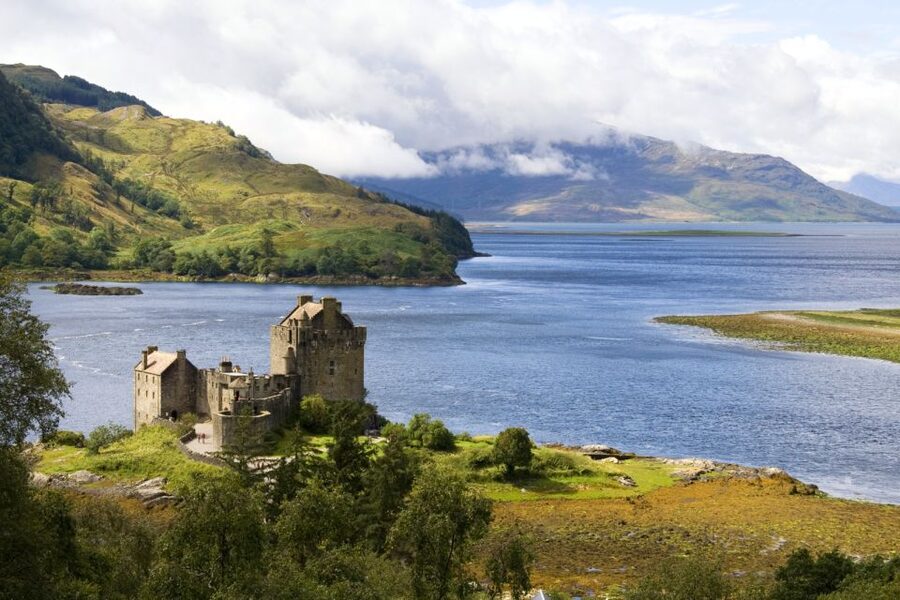 Inverness: Isle of Skye and Eilean Donan Castle Day Trip - Portree, Skye’s harbor capital