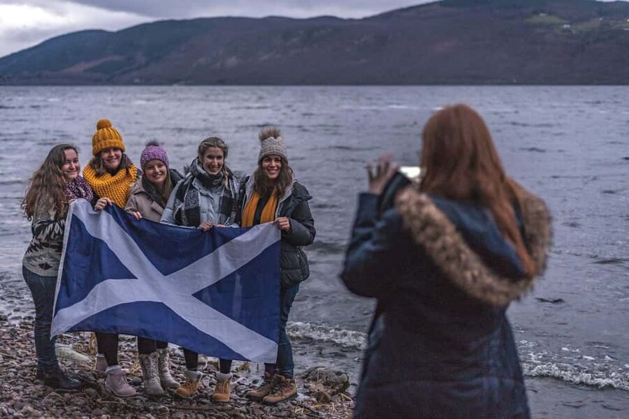 Inverness: Loch Ness, Outlander & Whisky Distillery - One hour in Beauly for lunch and a priory visit