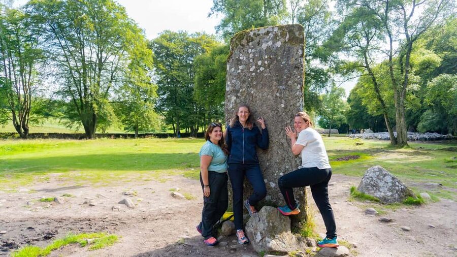 Inverness: Loch Ness, Outlander & Whisky Distillery - Cruising Loch Ness to Urquhart Castle
