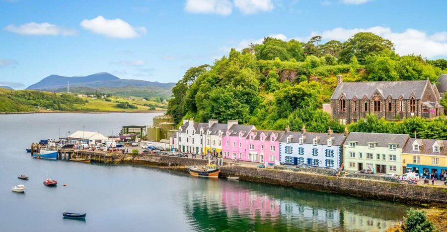 Inverness: Loch Ness, Skye, & Eilean Donan Castle Tour - The Old Man of Storr and Trotternish views