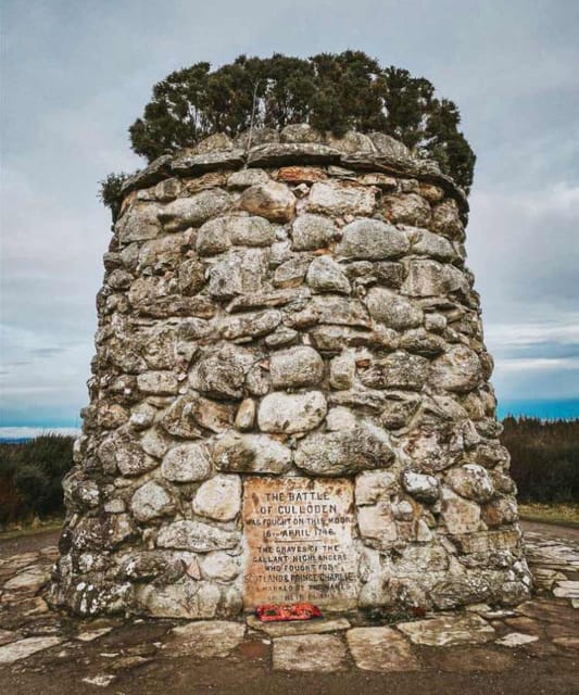 Inverness: Outlander Tour with Whisky Tasting - Clava Cairns and the mystery of ancient stone