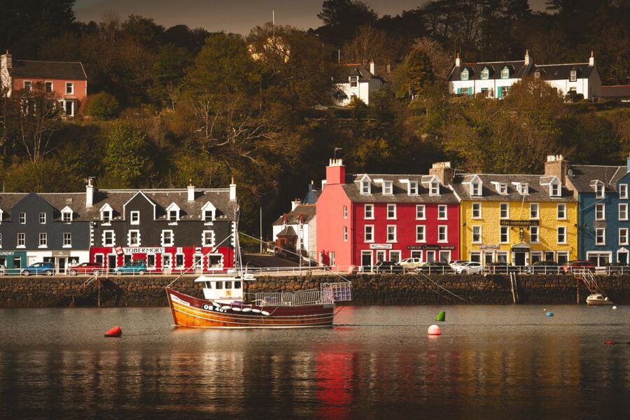 Isle of Mull and Iona 3-Day Small-Group Tour from Glasgow - Tobermory: two nights in a working harbor town