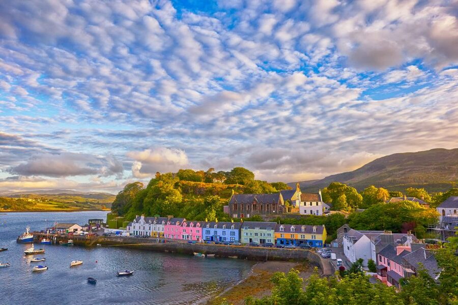 Isle of Skye and the Highlands 5-Day Tour from Edinburgh - The 16-seat coach and the pace of travel