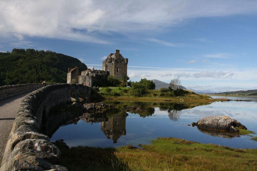 Isle of Skye and West Highlands: 4-Day Tour from Edinburgh - Day 2: Glenfinnan, Mallaig, and the crossing to Skye