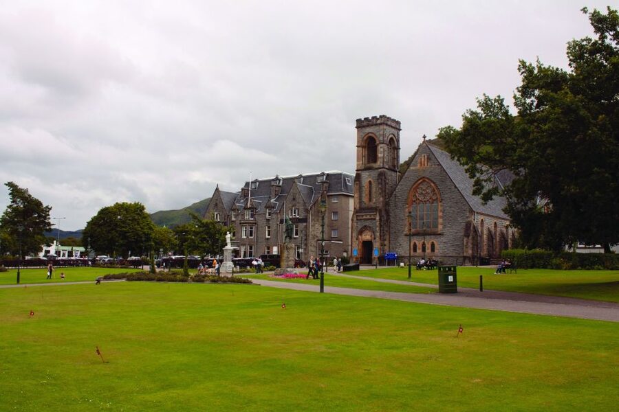 Isle of Skye and West Highlands: 4-Day Tour from Edinburgh - B&Bs, luggage, and everyday comfort