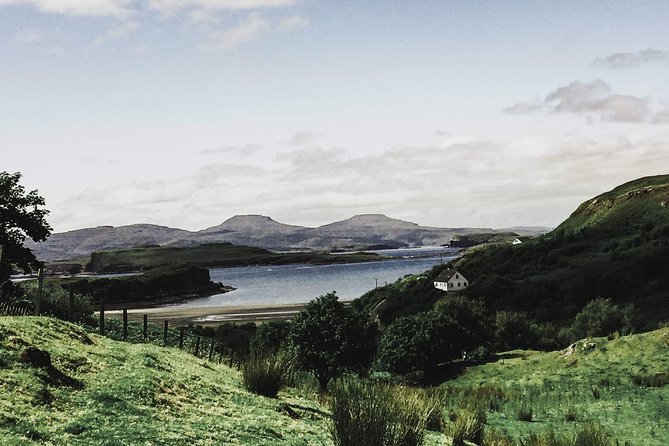 Isle of Skye Day Tour - Portree gives you an hour to slow down