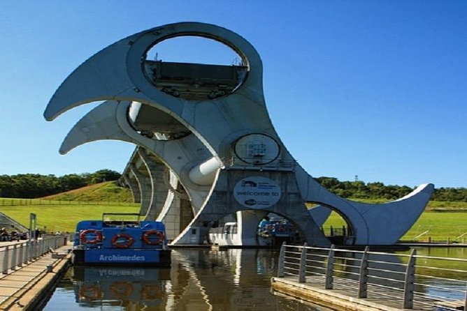 Kelpies and Falkirk Wheel Private Tour for 1 - 4 people from Greater Glasgow - Key points at a glance