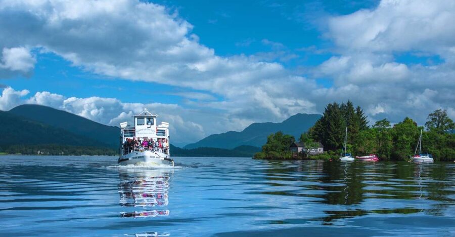 Loch Lomond: Island Discovery 2-Hour Cruise - Exploring the middle islands