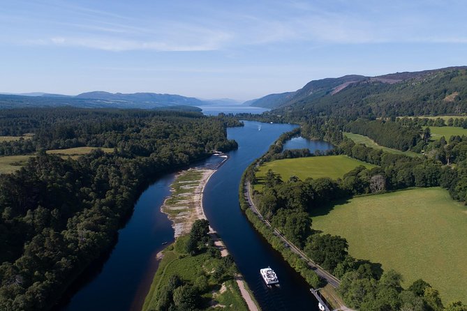 Loch Ness and Caledonian Canal 2-Hour Cruise from Dochgarroch - The Nessie hunt and the onboard sonar