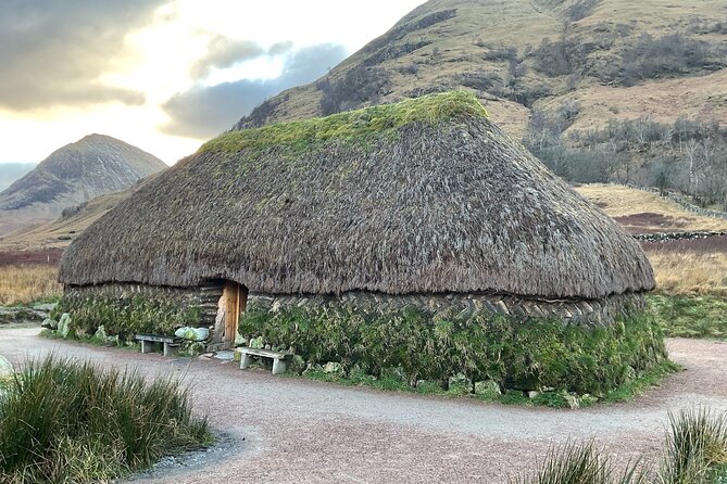 Loch Ness , Heilan Coos ,Great Glen , Fort William and Glencoe - Glencoe’s turf house and Three Sisters viewpoint