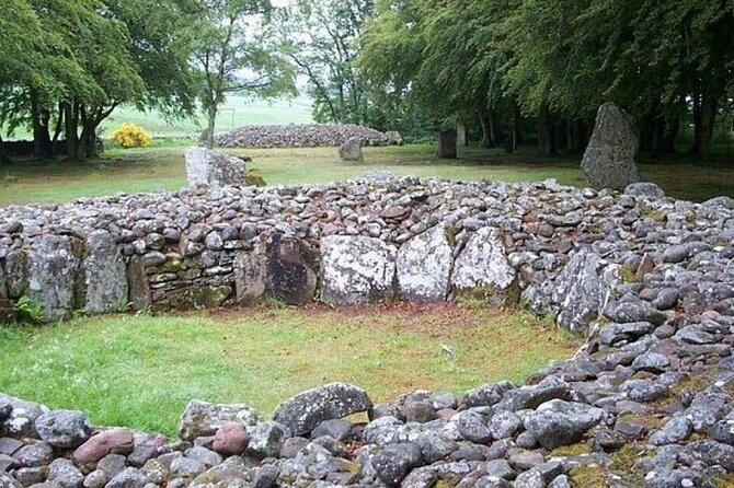 Loch Ness , Outlander , Inverness Castle , Clava and Culloden - What the guides add to a busy day