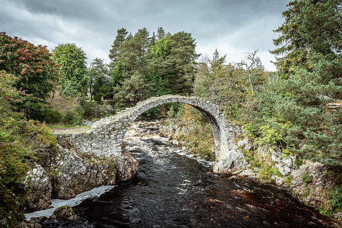 Loch Ness Private Day Tour up to 8 passengers - Guides are the heart of the experience