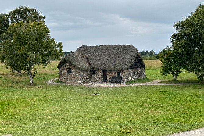 Loch Ness Tour: Day Trip to Loch Ness, Outlander Sites and More - Cawdor Castle and its garden