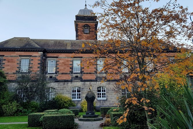 Made in Dundee: A Self-Guided Audio Tour - Reading Dundee through four fountain carvings