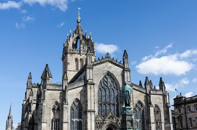 Magical Walking Tour in Edinburgh - Starting beneath St Giles’ Cathedral at noon