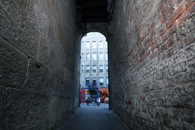 Multi-Sensory Small-Group Historic Vaults Tour in Edinburgh - Who should book this tour?