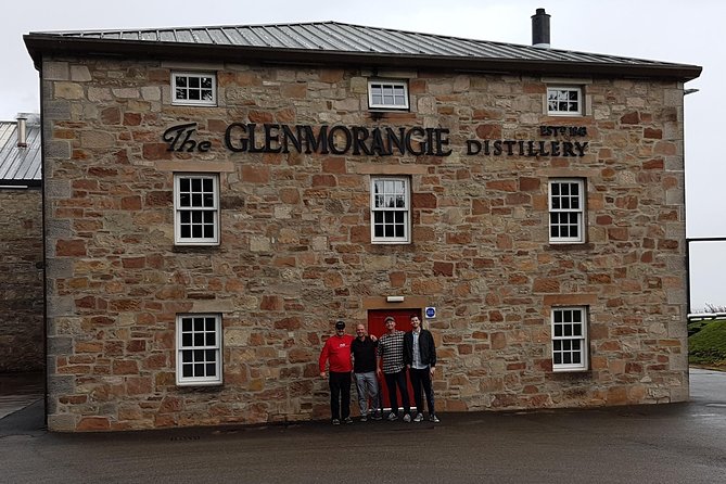 North Highland Deluxe Whisky Tour with Castle Option - Dunrobin Castle brings variety to the day