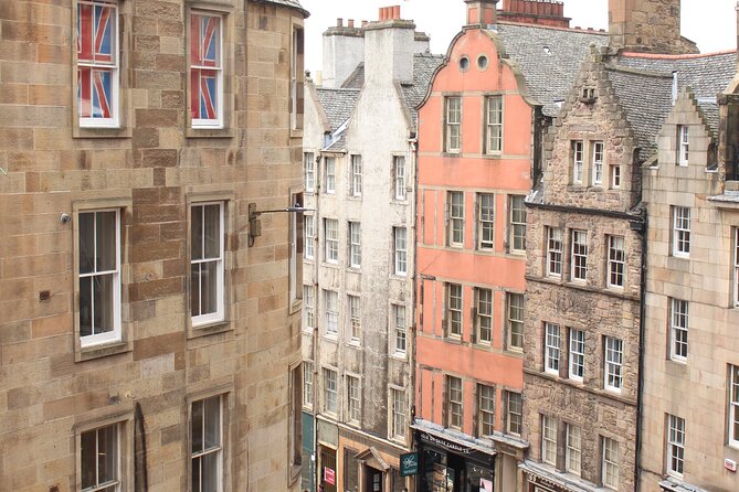 Old Town Walking Tour - St Giles’ Cathedral and the First Steps Into Old Town